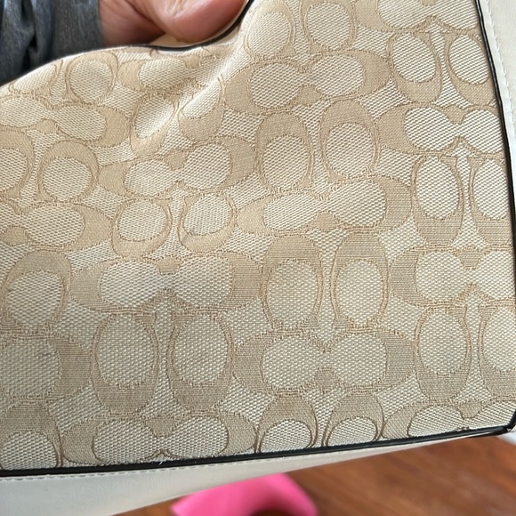 EUC—Beautiful Cream Authentic Coach Bag - Picture 11 of 12